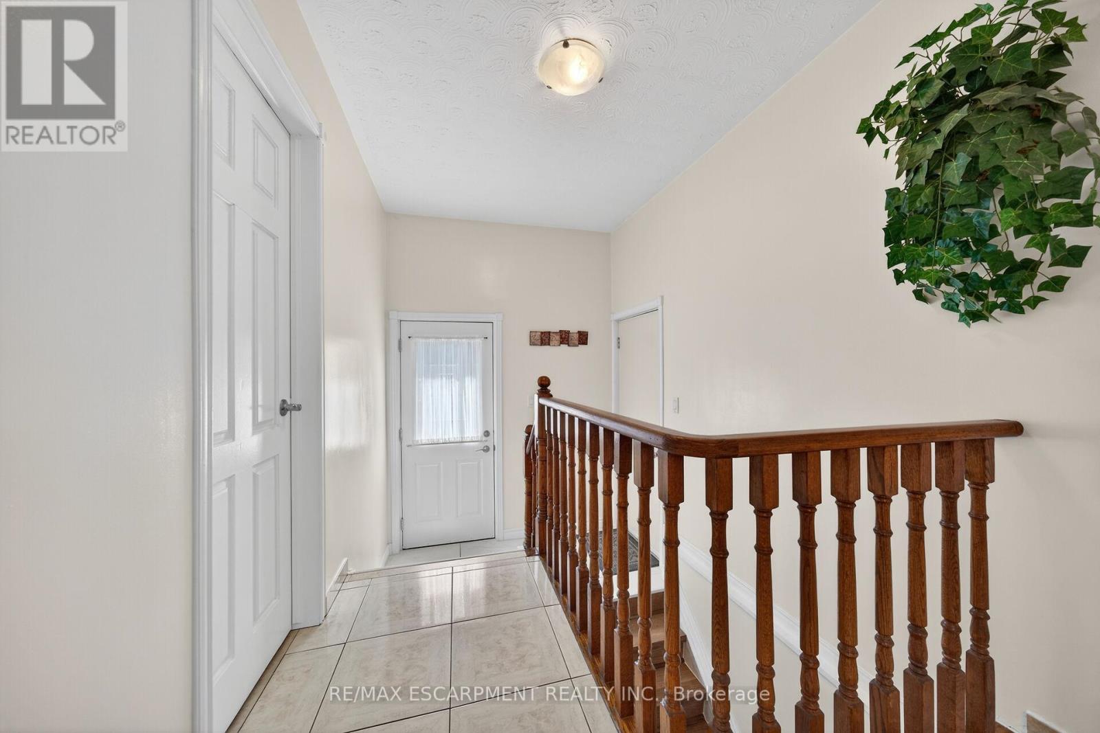 10 SKYE COURT - 16
