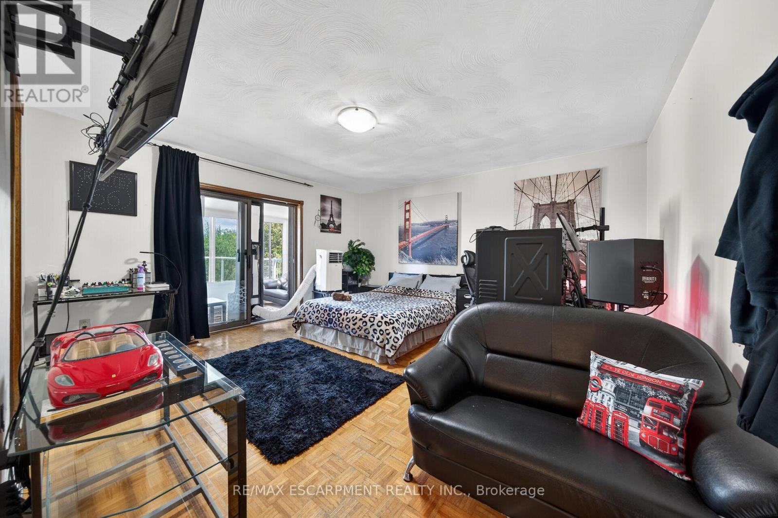 10 SKYE COURT - 28