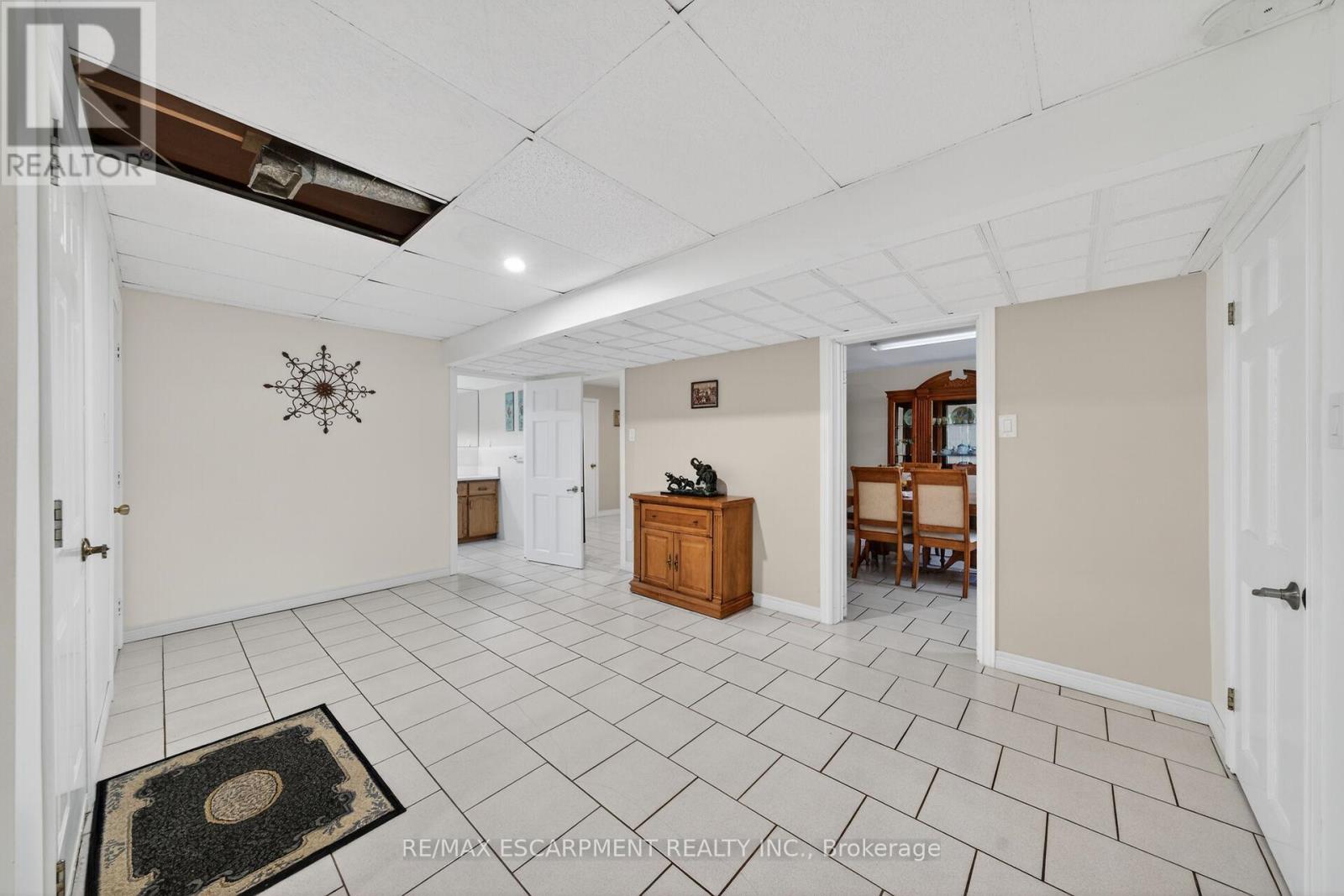 10 SKYE COURT - 34