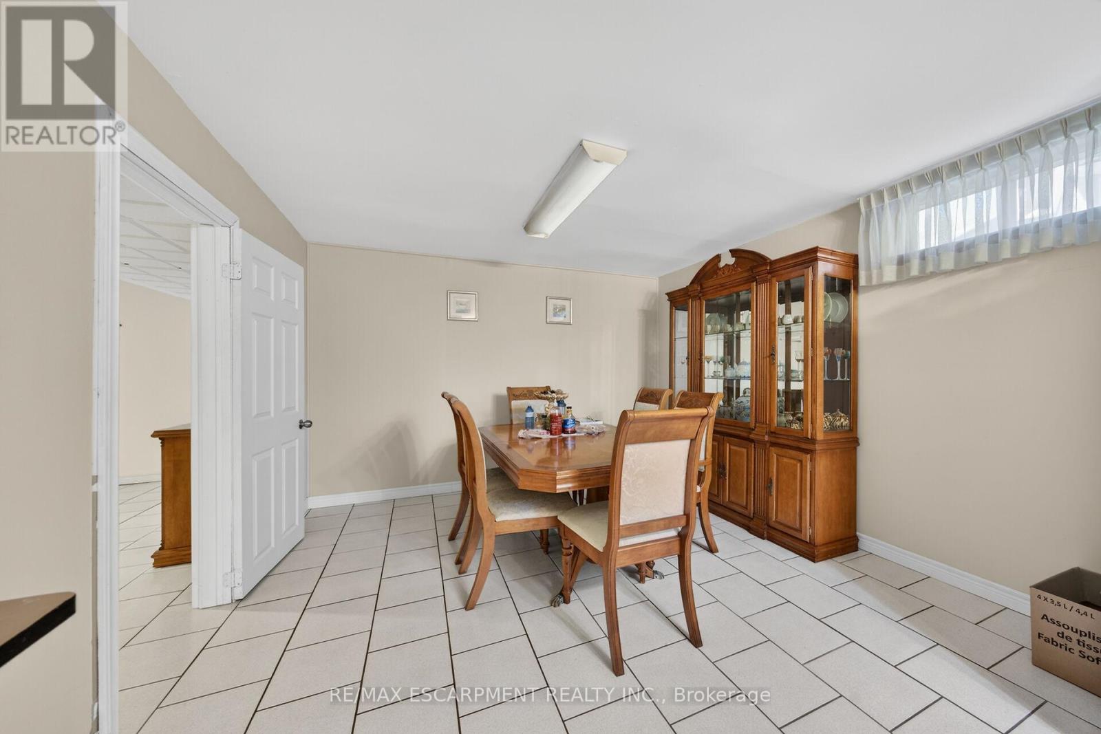 10 SKYE COURT - 36