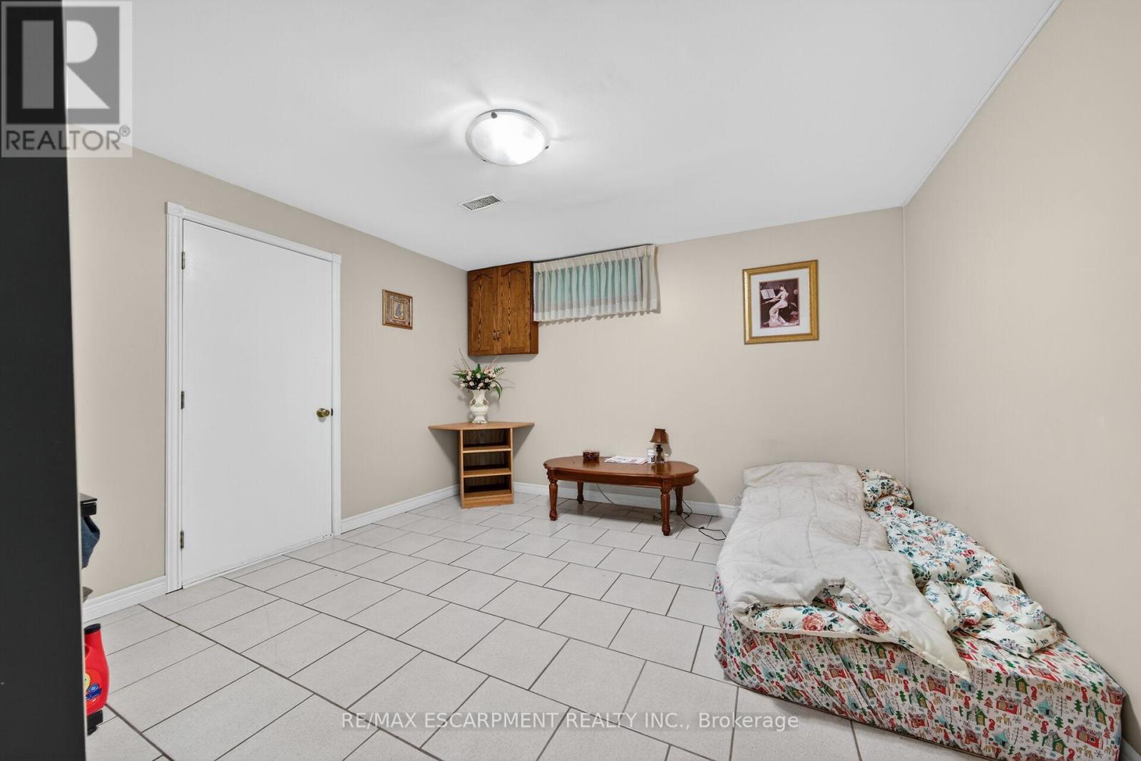 10 SKYE COURT - 38