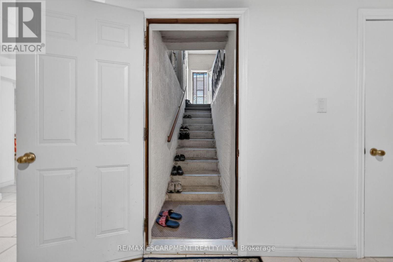 10 SKYE COURT - 39