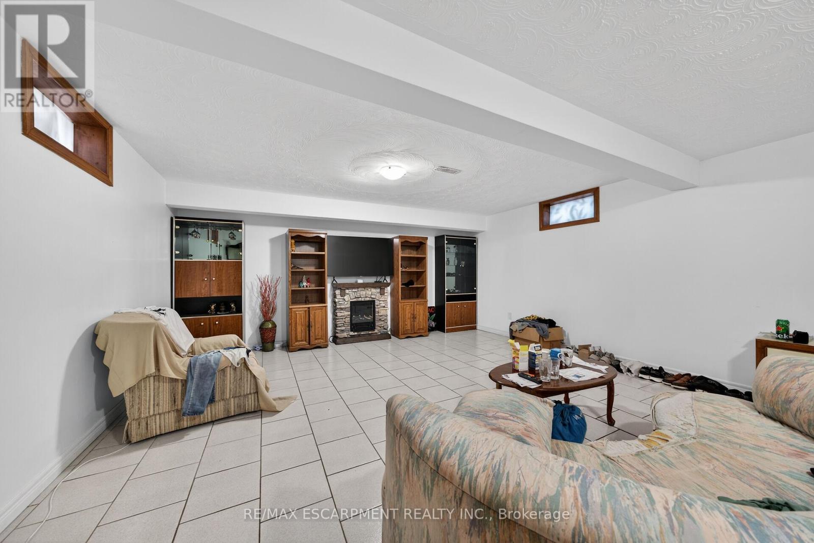 10 SKYE COURT - 41