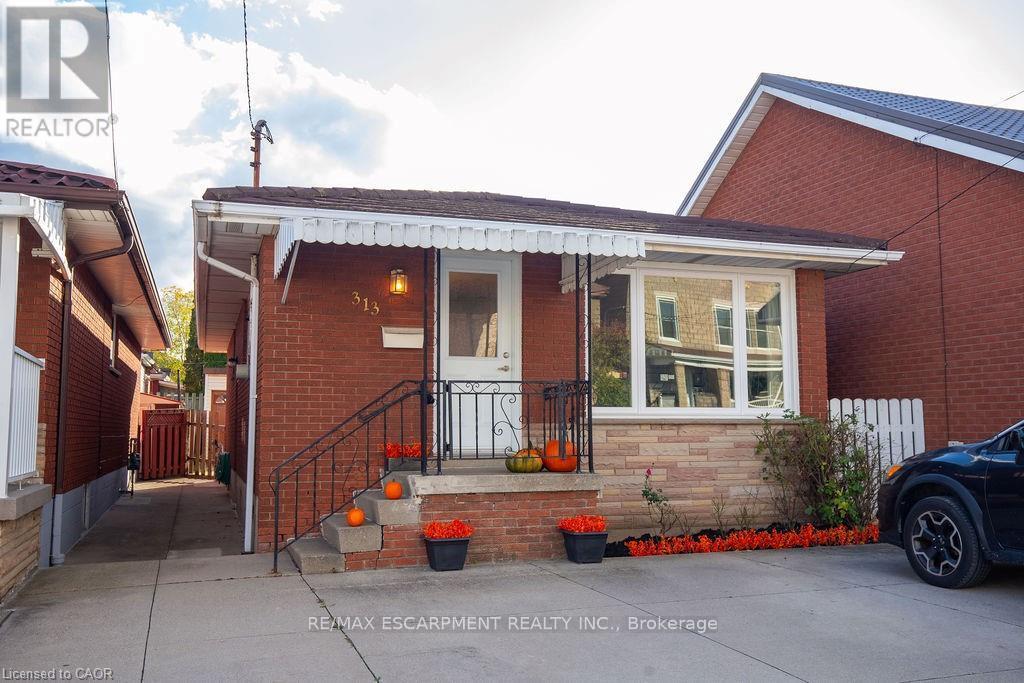 313 BARTON STREET W - 2