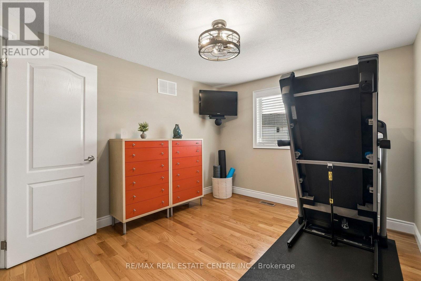 704 RUSSEL COURT - 29