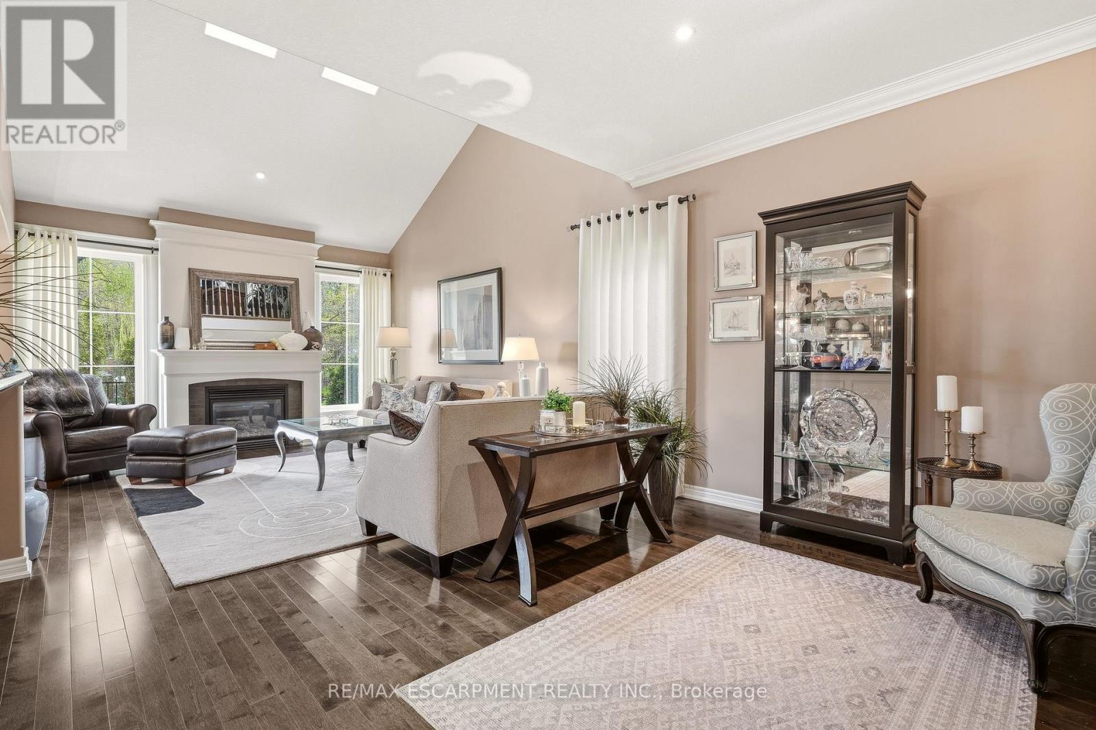 72 MCGRATH COURT - 5