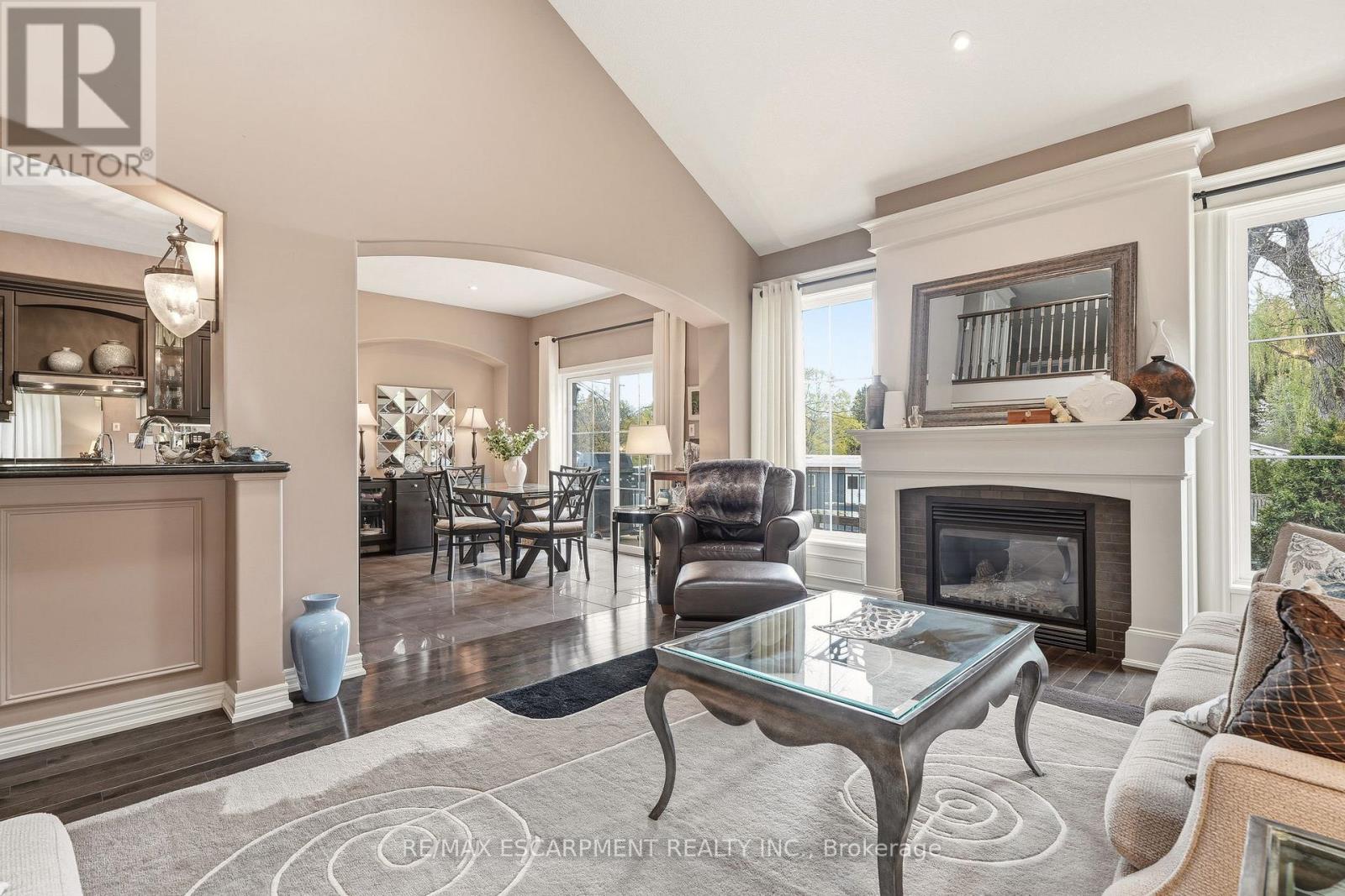 72 MCGRATH COURT - 6