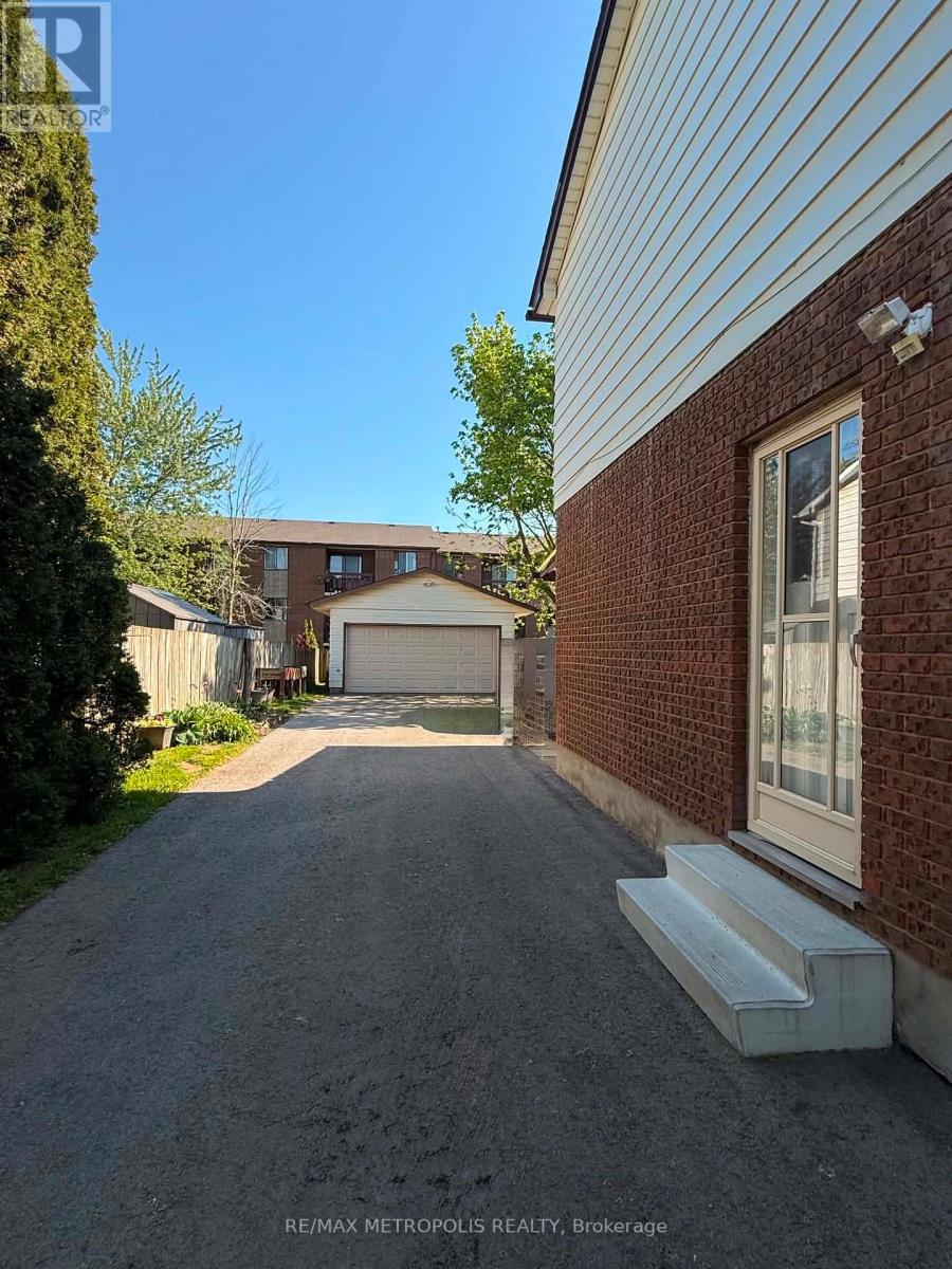 38 DOUGHERTY CRESCENT - Image 3
