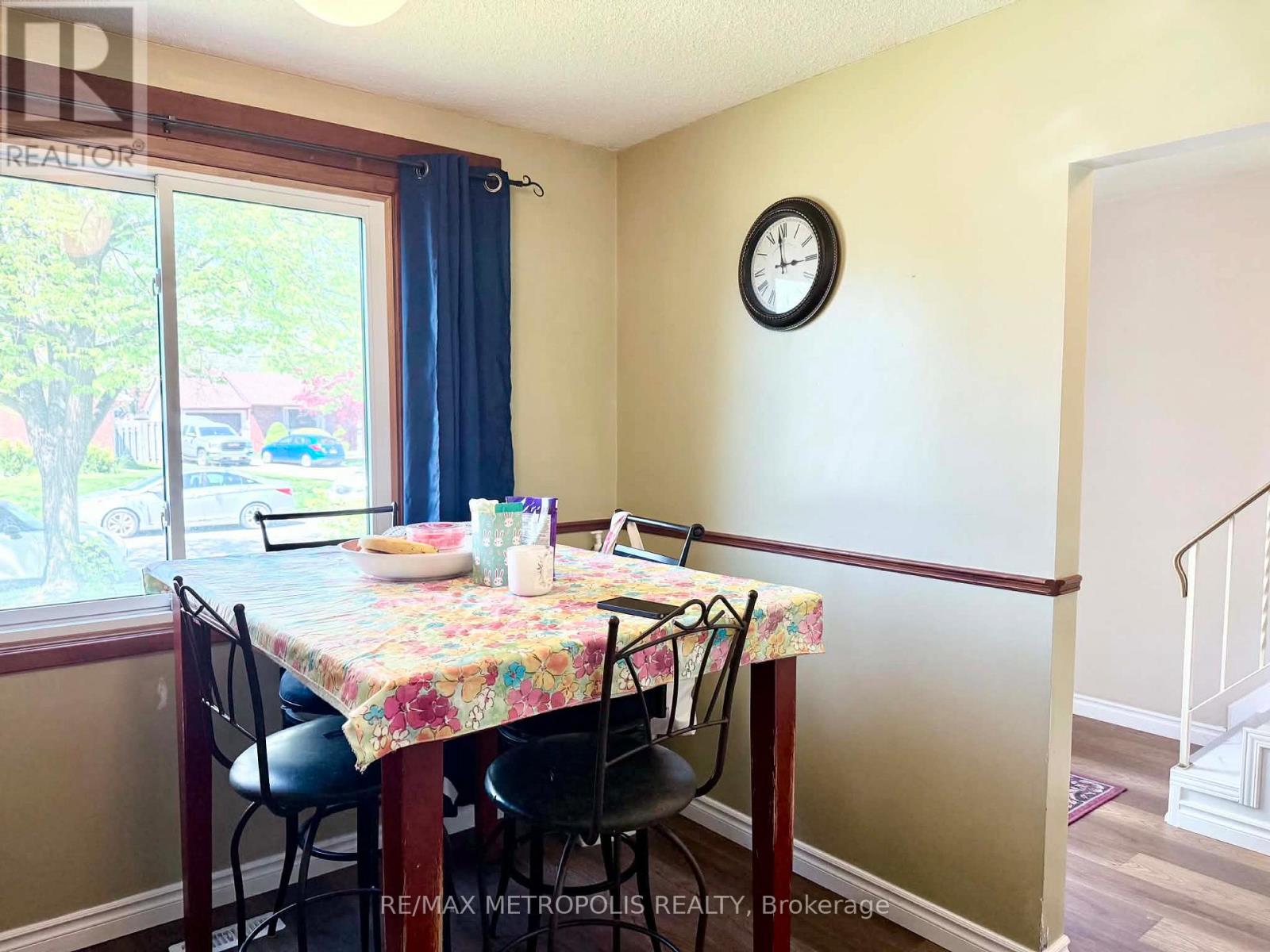 38 DOUGHERTY CRESCENT - 8