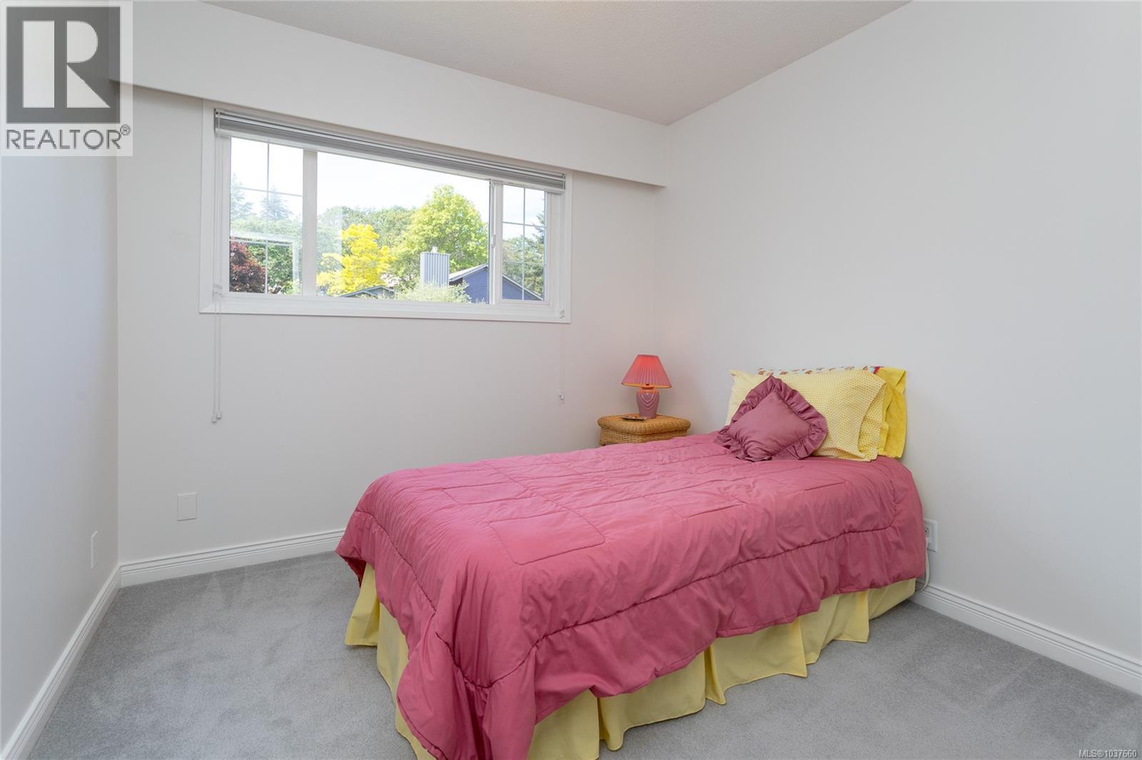 1594 Burnley Pl - 13