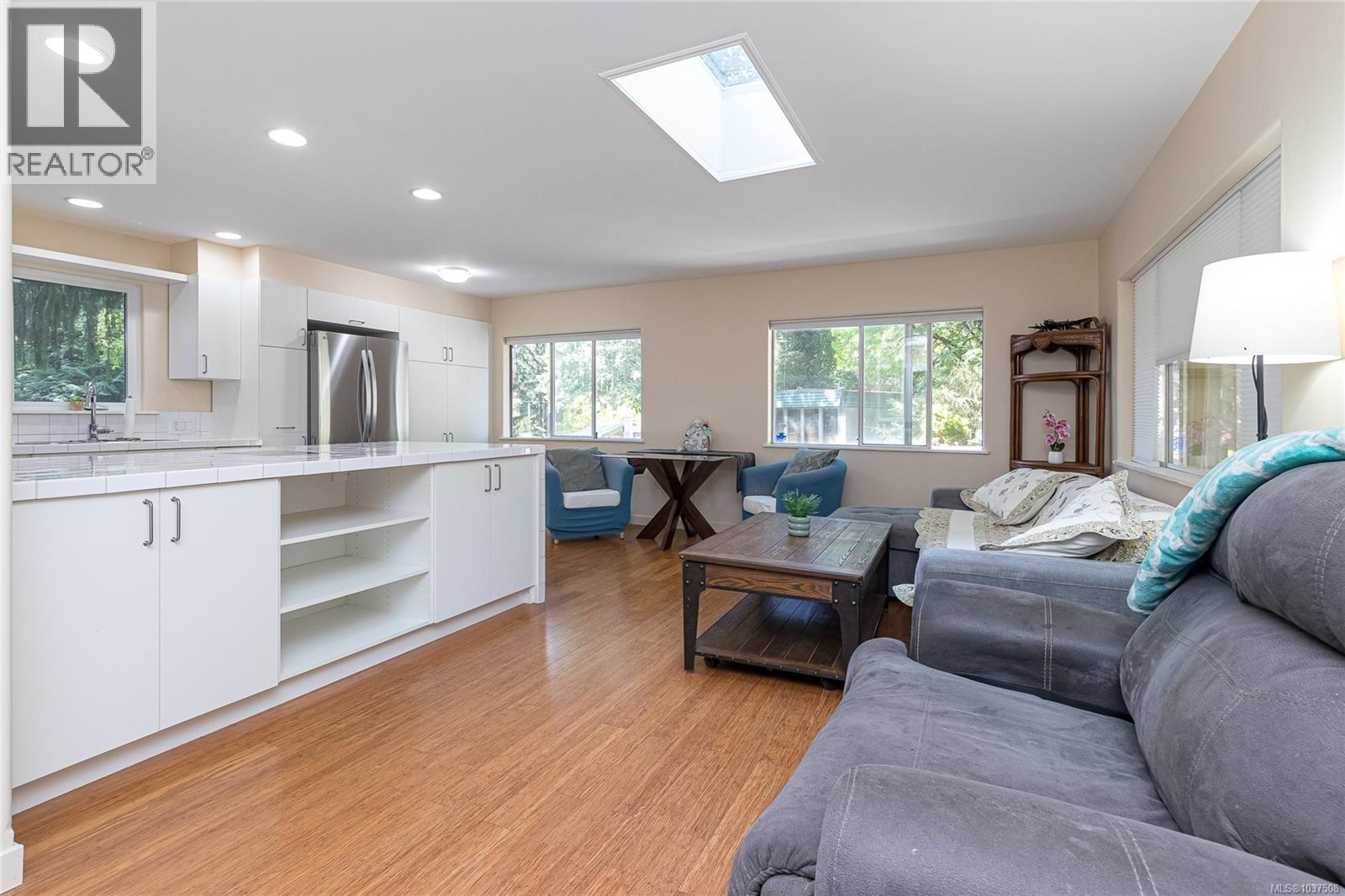 50 2500 Florence Lake Rd, Langford