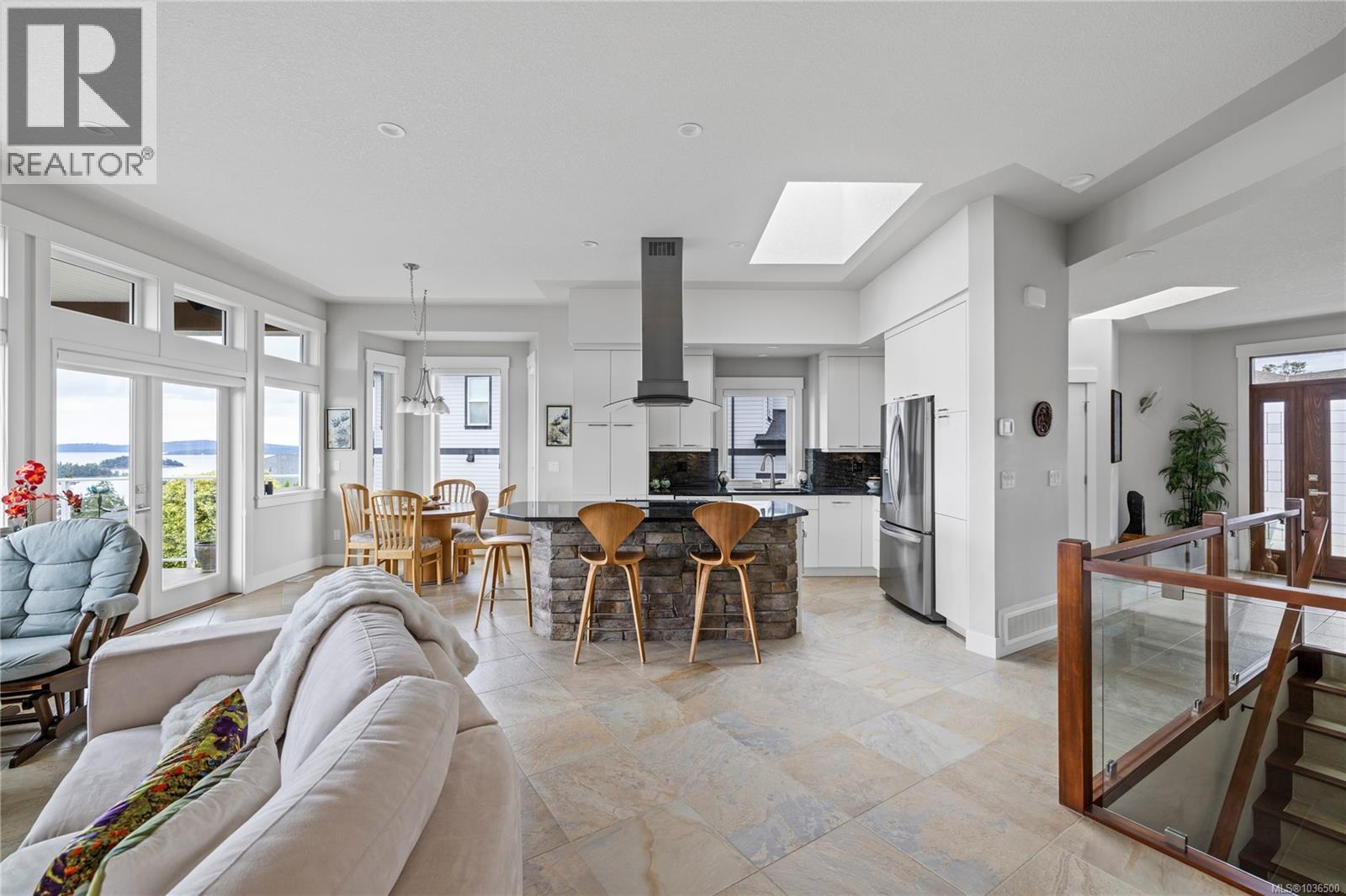 605 Stevens Pl - 24