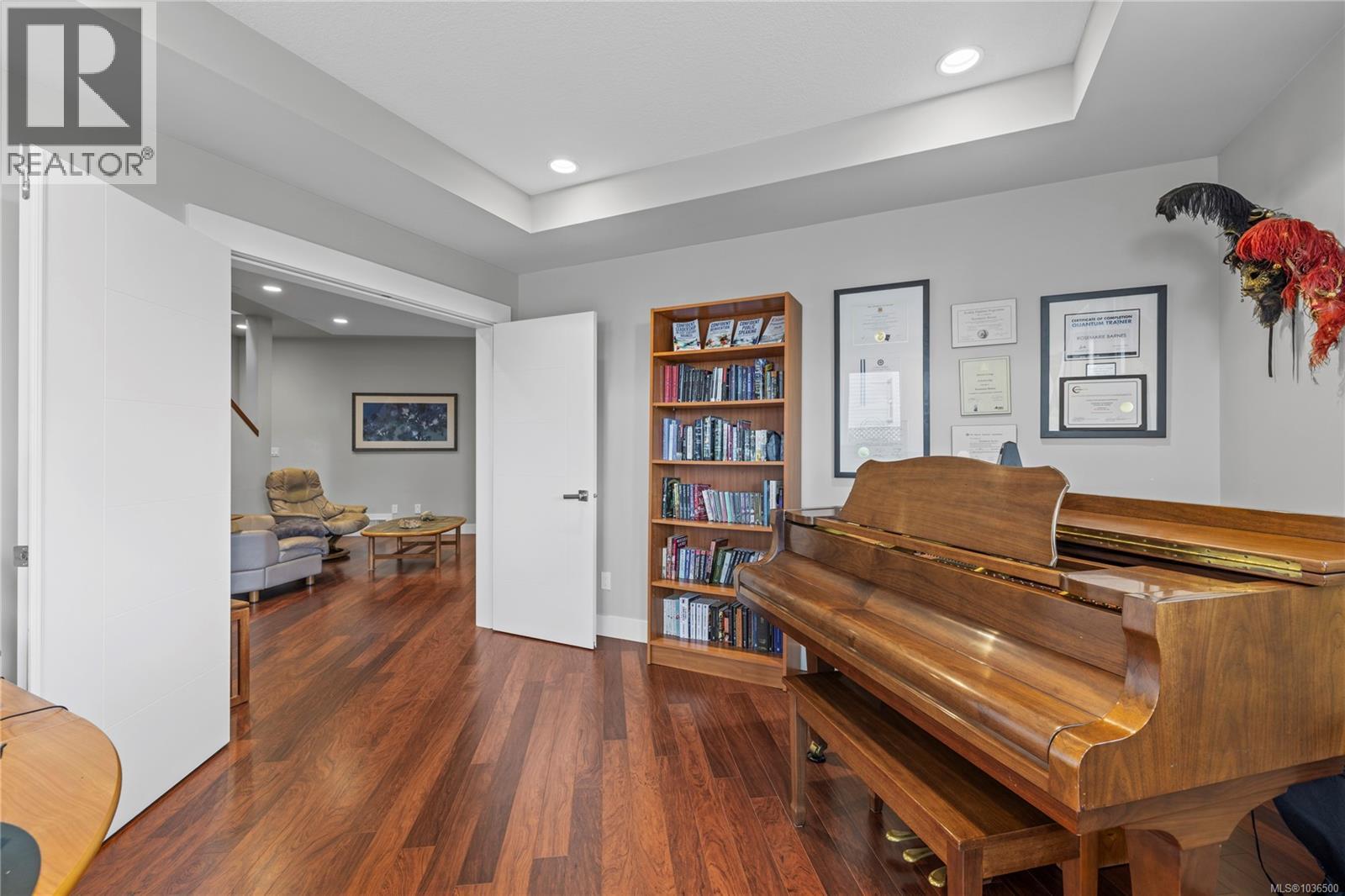 605 Stevens Pl - 39