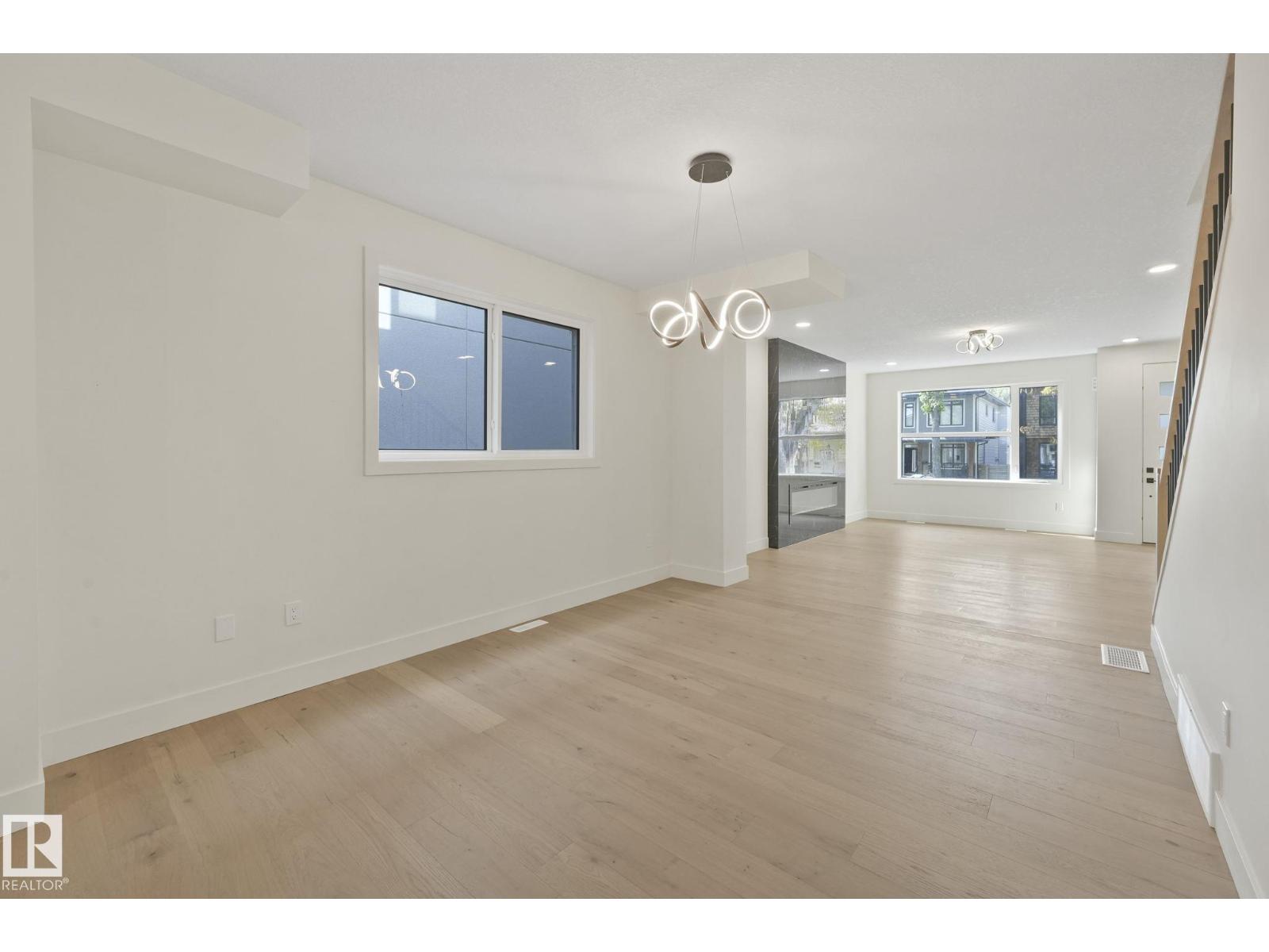 10965 129 ST NW - 12