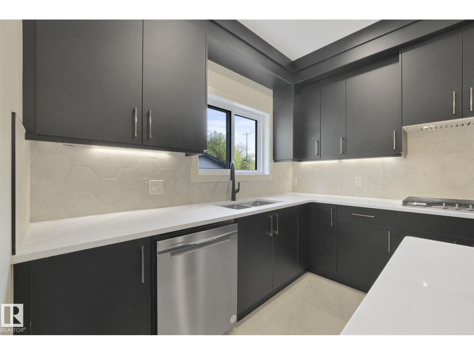 10965 129 ST NW - 17