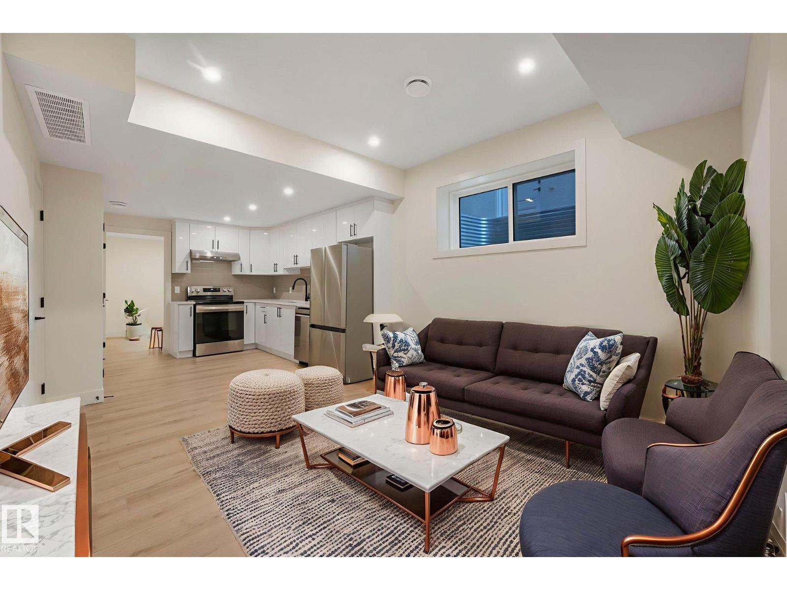 10965 129 ST NW - 46