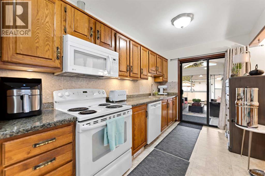 2915 13 Avenue NW - 11