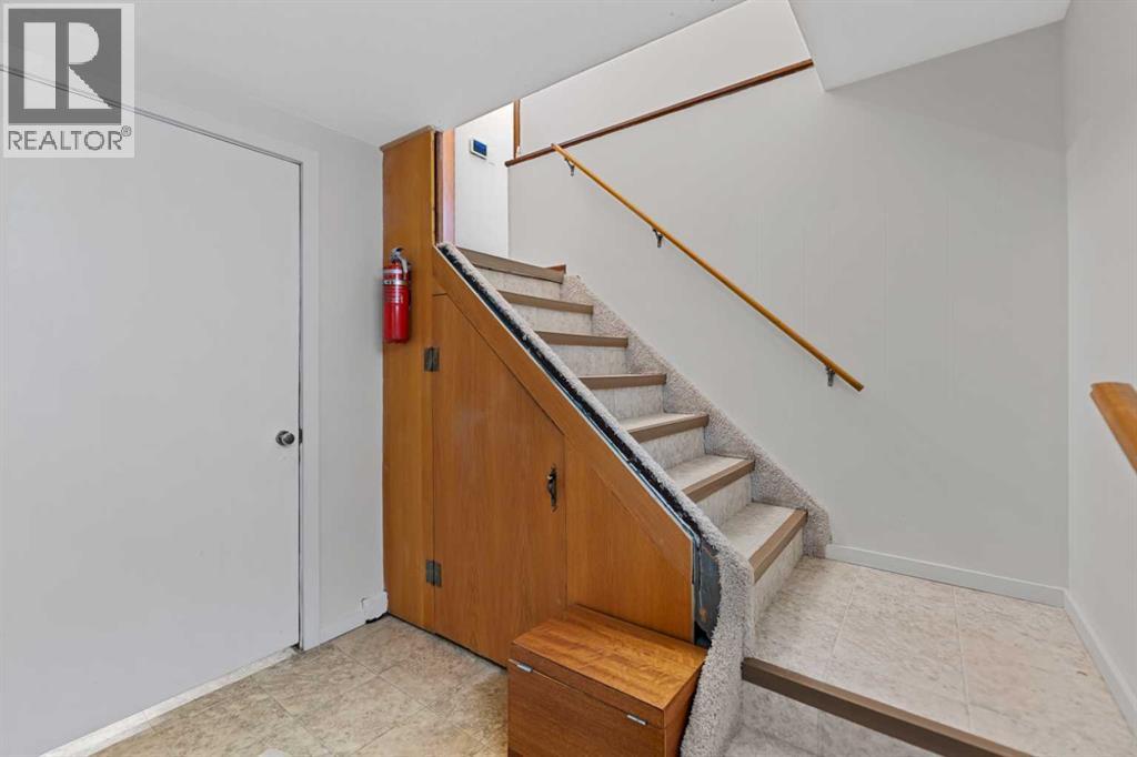 2915 13 Avenue NW - 21