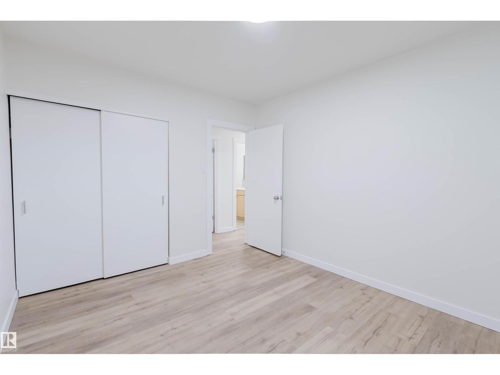 8311 160 ST NW - 21