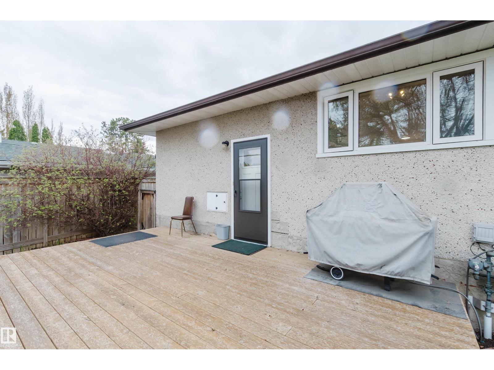8311 160 ST NW - 39