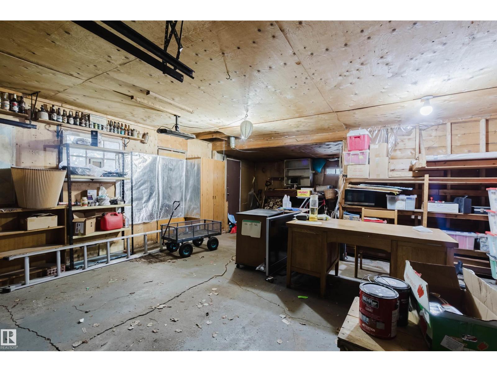 8311 160 ST NW - 41