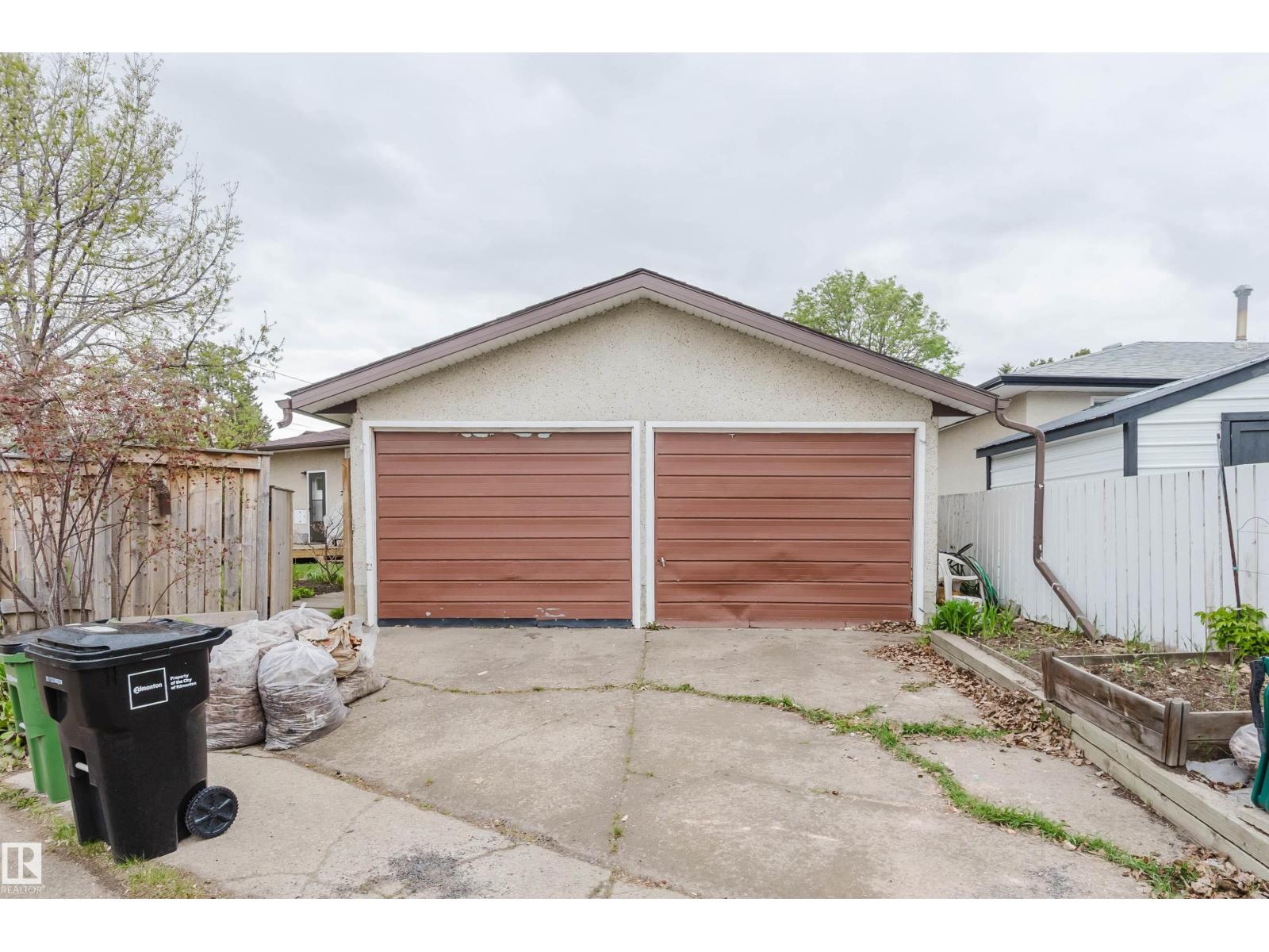 8311 160 ST NW - 45