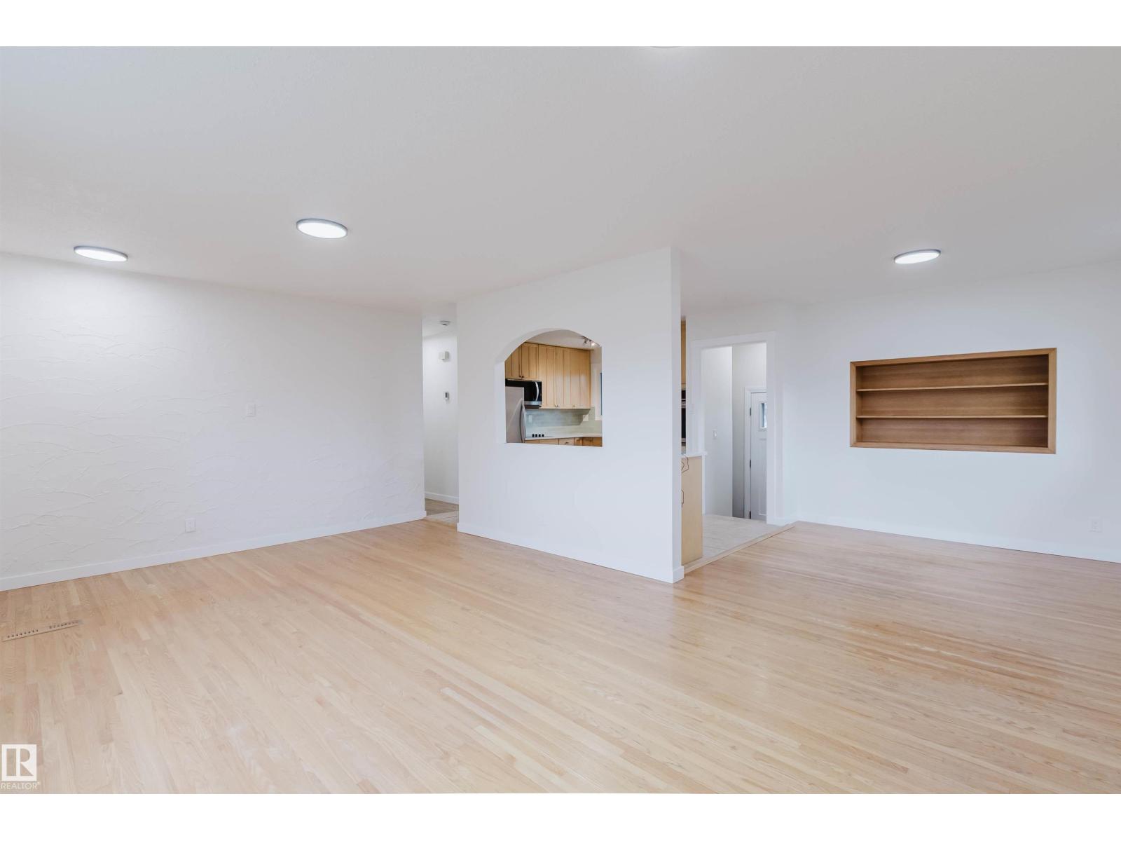 8311 160 ST NW - 6