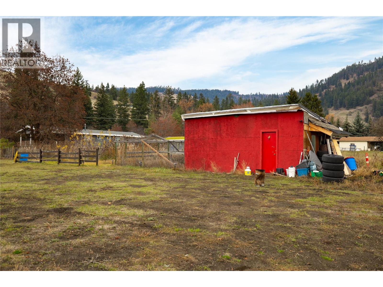 5712 6 Highway, Vernon