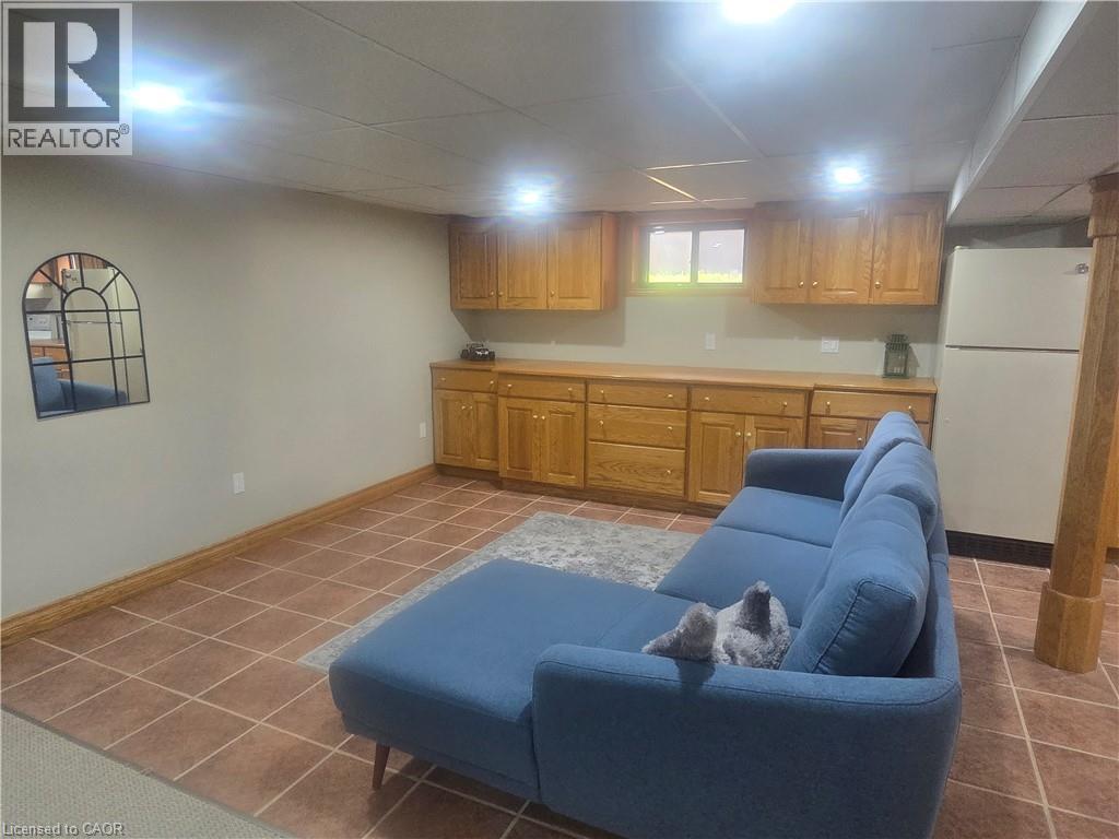 6902 DELL Avenue - 15