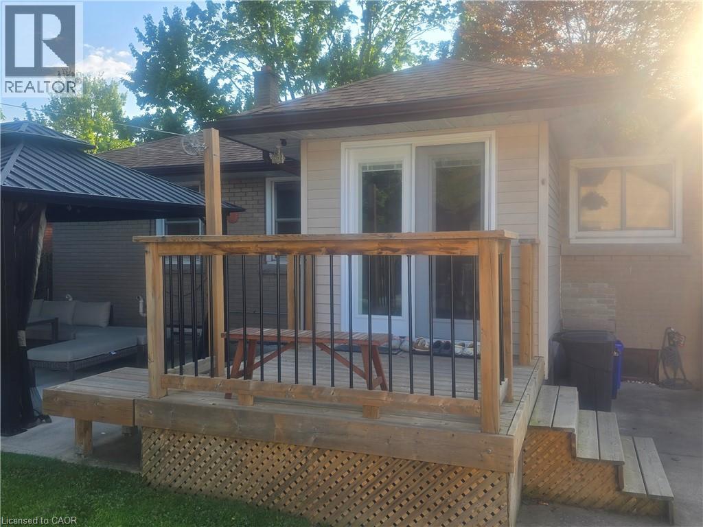 6902 DELL Avenue - 22