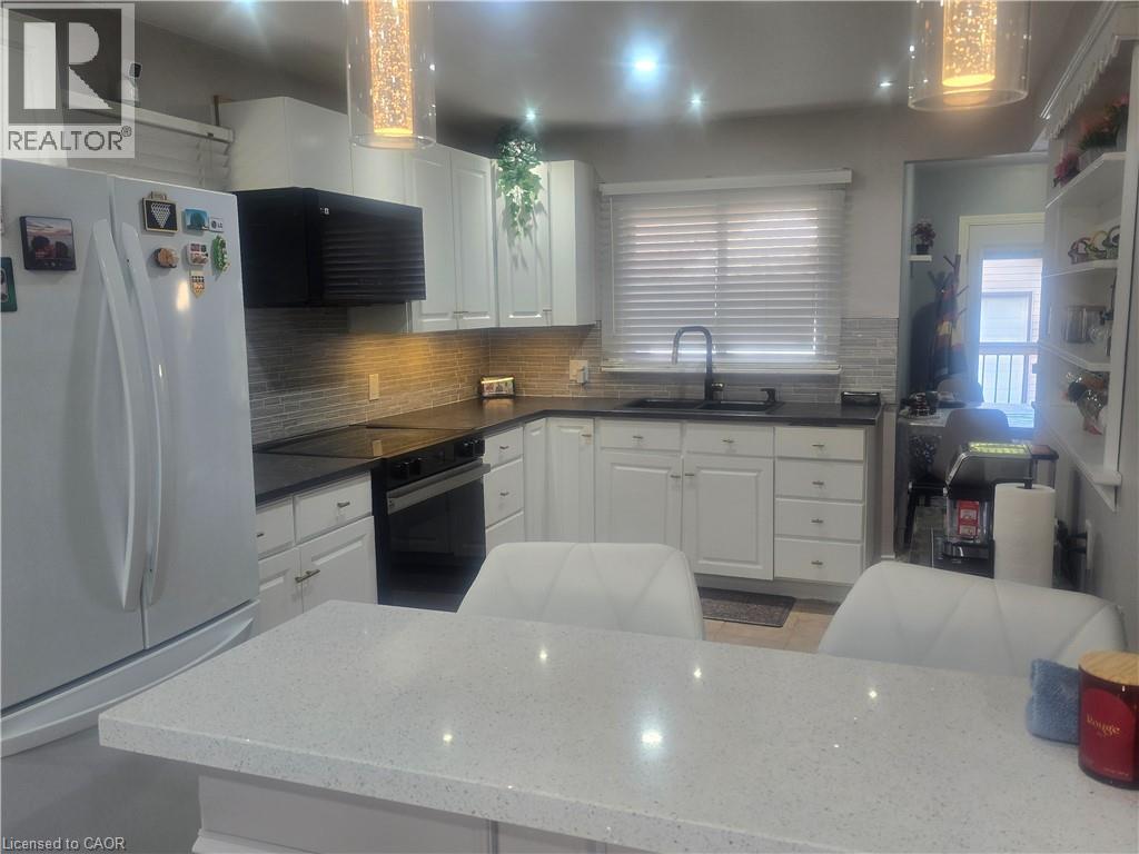 6902 DELL Avenue - 5