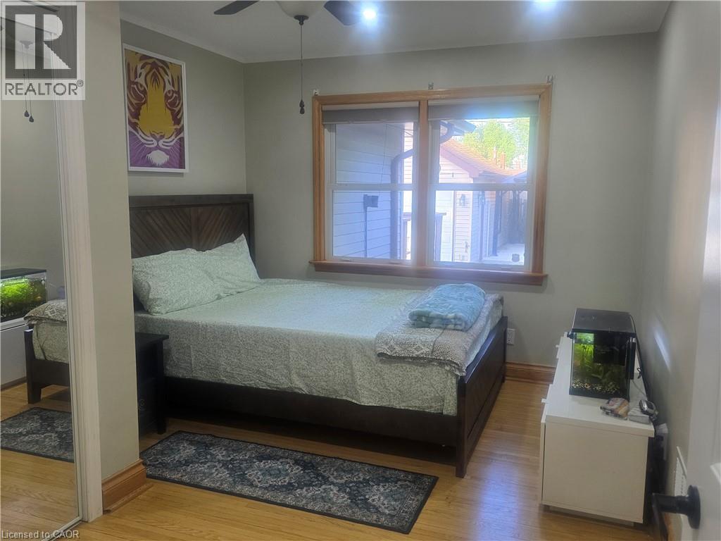 6902 DELL Avenue - 9