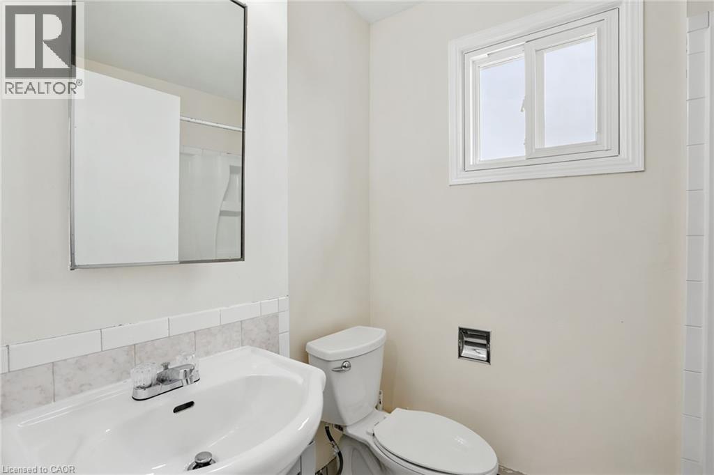 65 MOUNT ALBION Road Unit# 4, Hamilton, Ontario, L8K5S5 — Photo 8