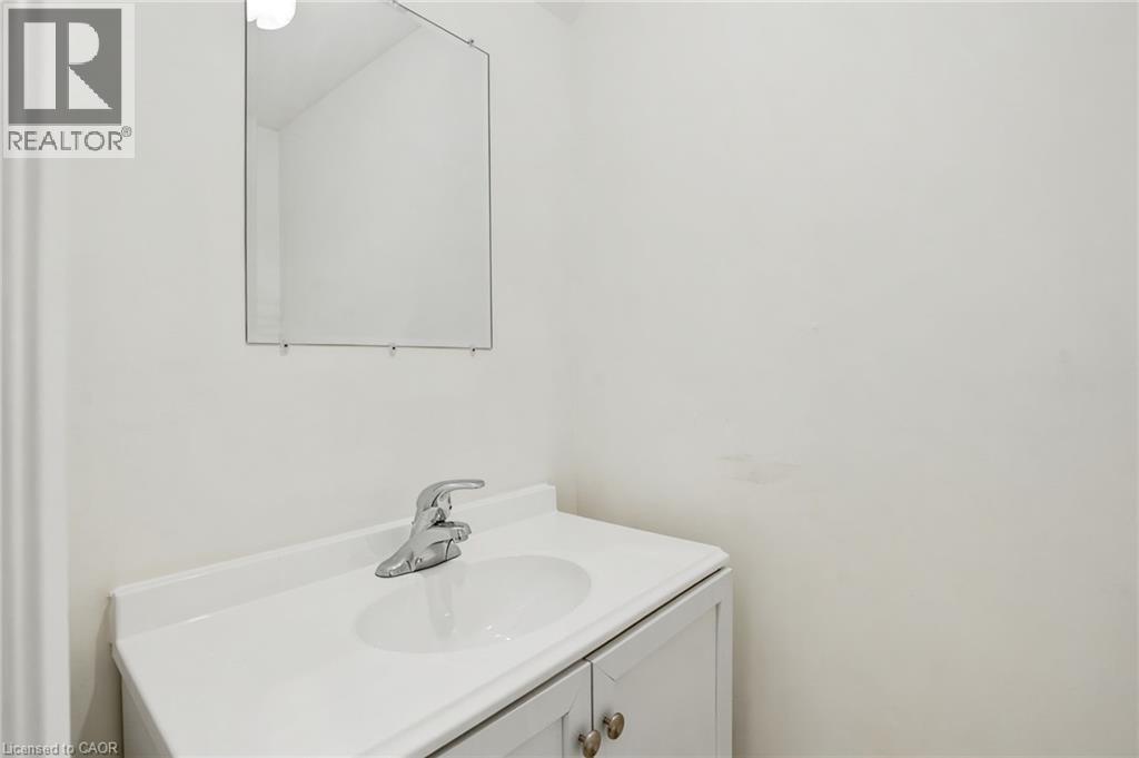 65 MOUNT ALBION Road Unit# 4, Hamilton, Ontario, L8K5S5 — Photo 9