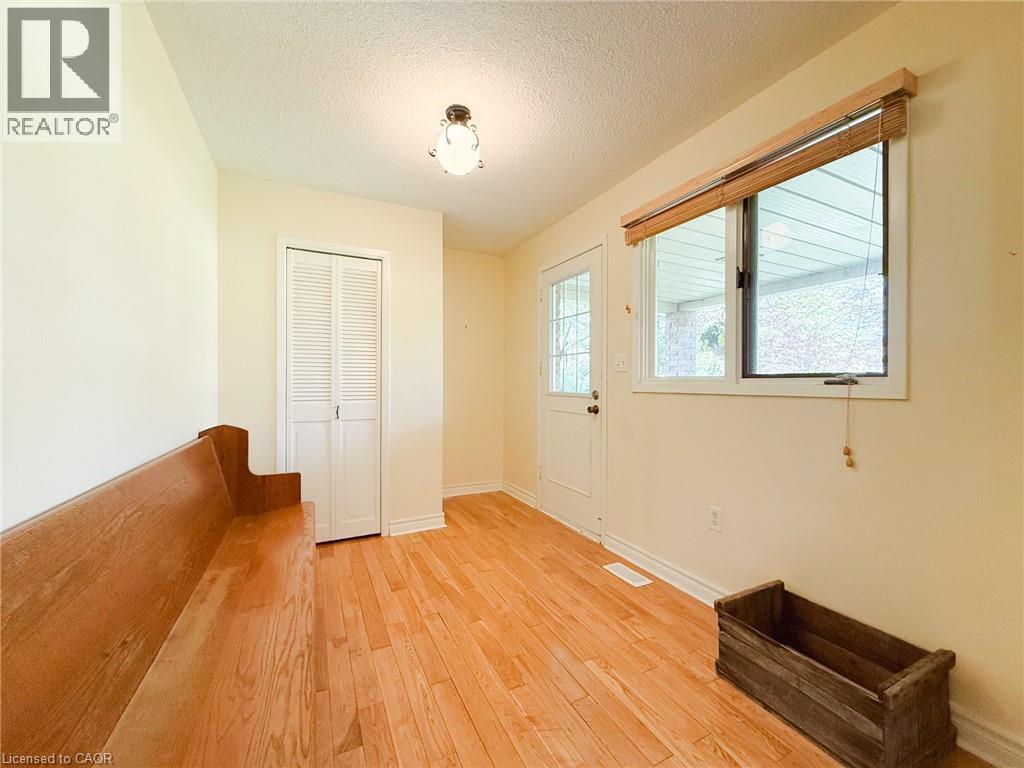 192 QUEEN Street E - 5