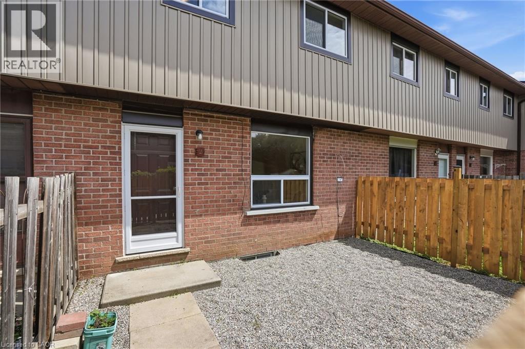 65 MOUNT ALBION Road Unit# 2, Hamilton, Ontario, L8K5S5 — Photo 6
