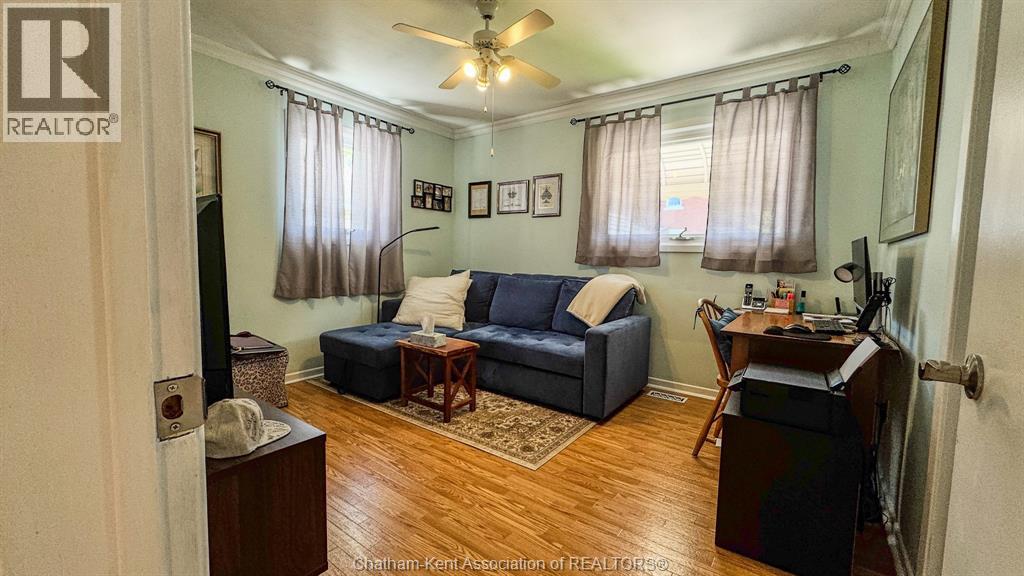 94 Stanley AVENUE - 14