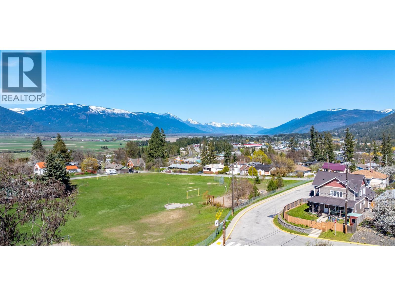 902 Murdoch Street, Creston