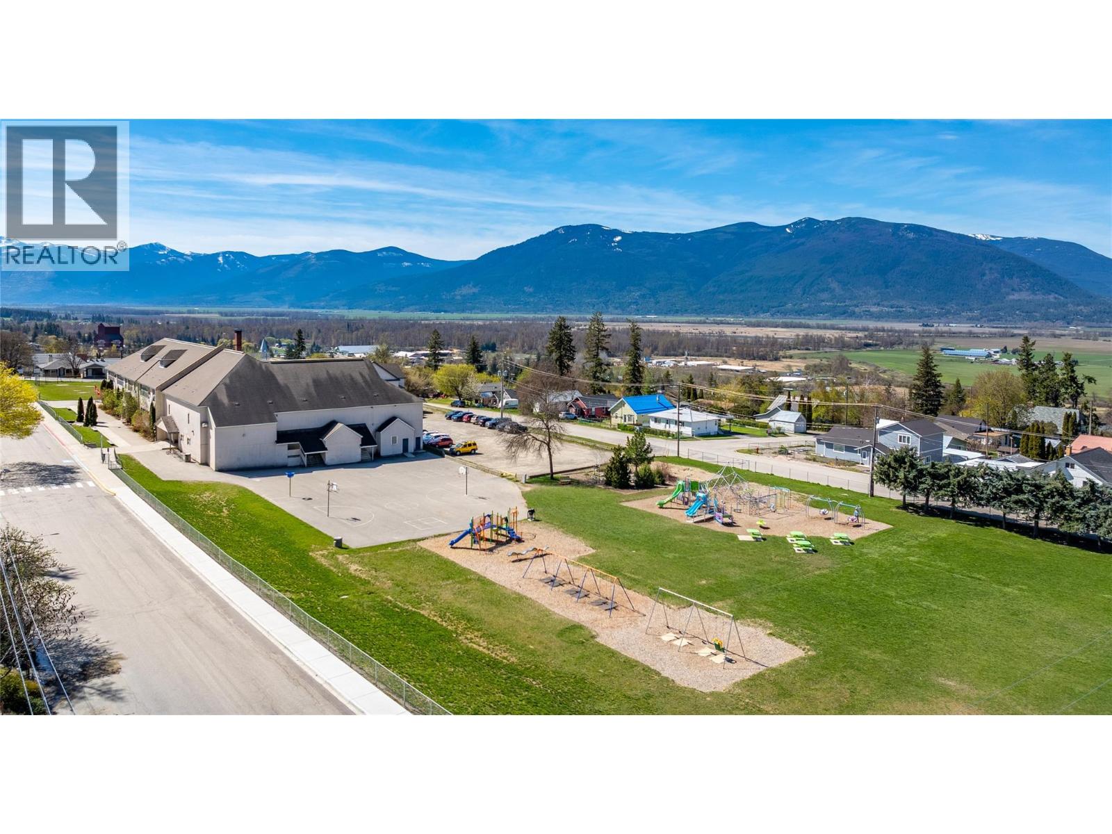 902 Murdoch Street, Creston