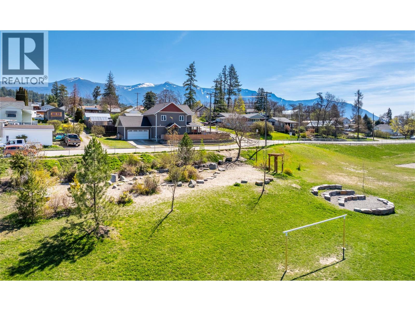 902 Murdoch Street, Creston