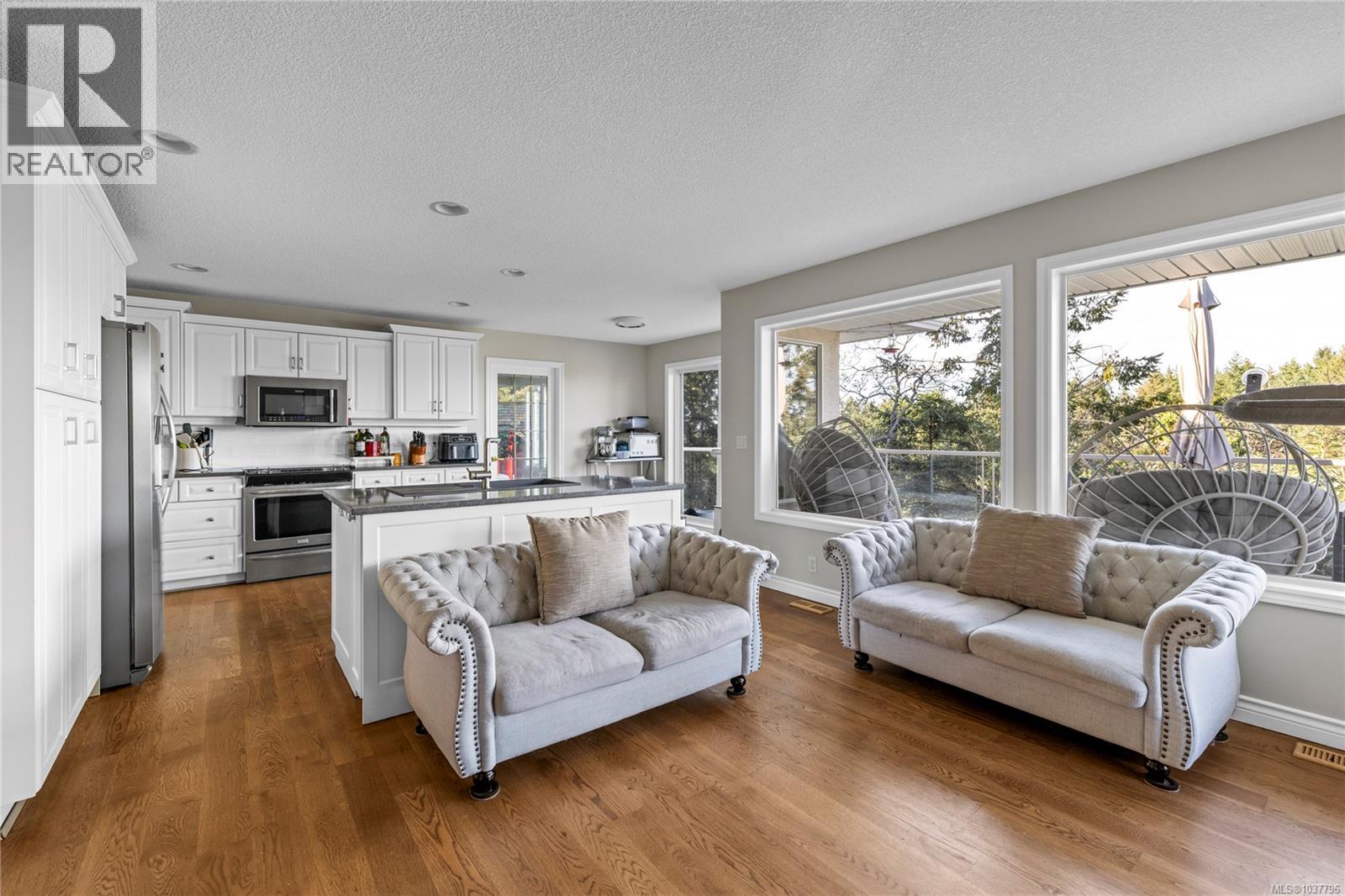 3541 Shelby Lane, Nanoose Bay