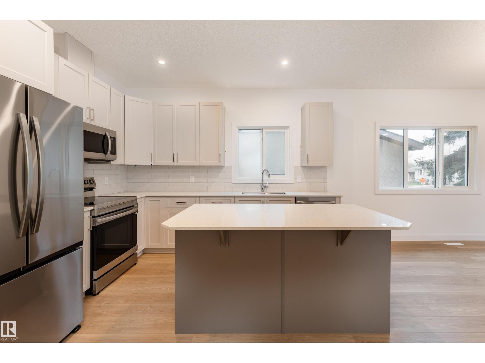 10920 & 10922 154 Street NW - 10