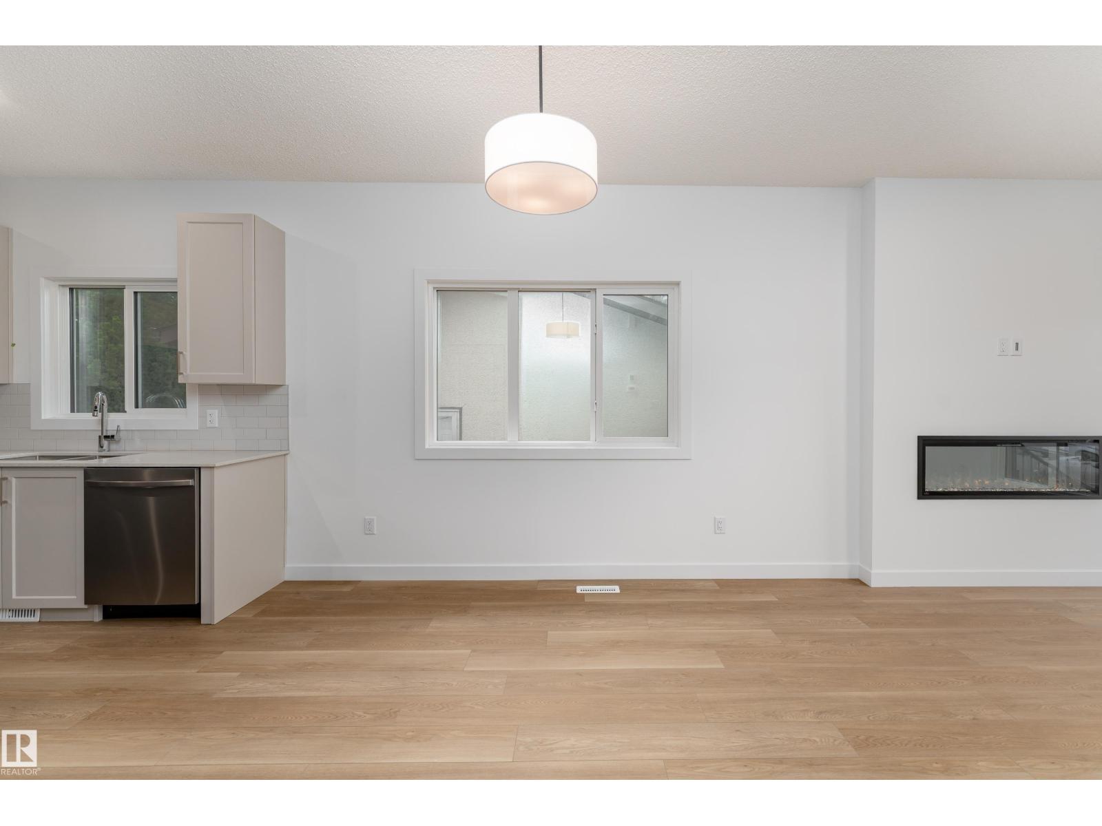 10920 & 10922 154 Street NW - 6