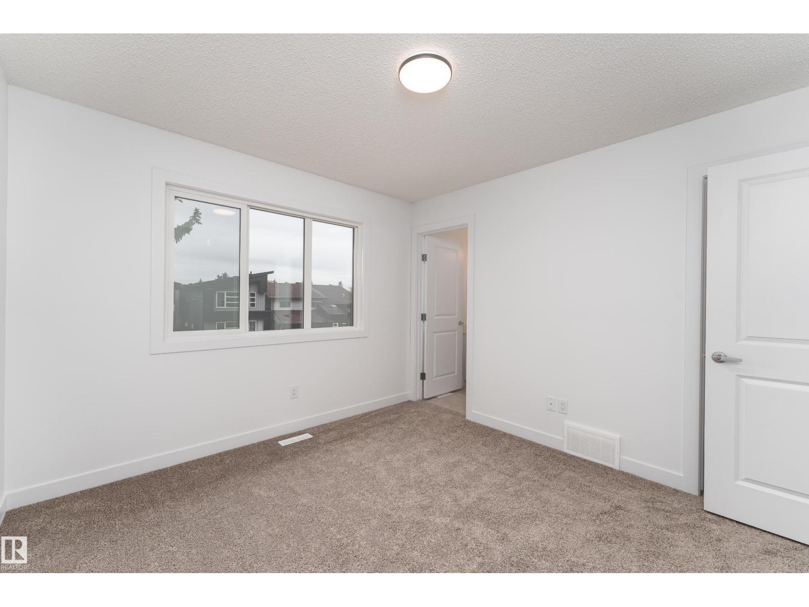 10920 & 10922 154 Street NW - 19