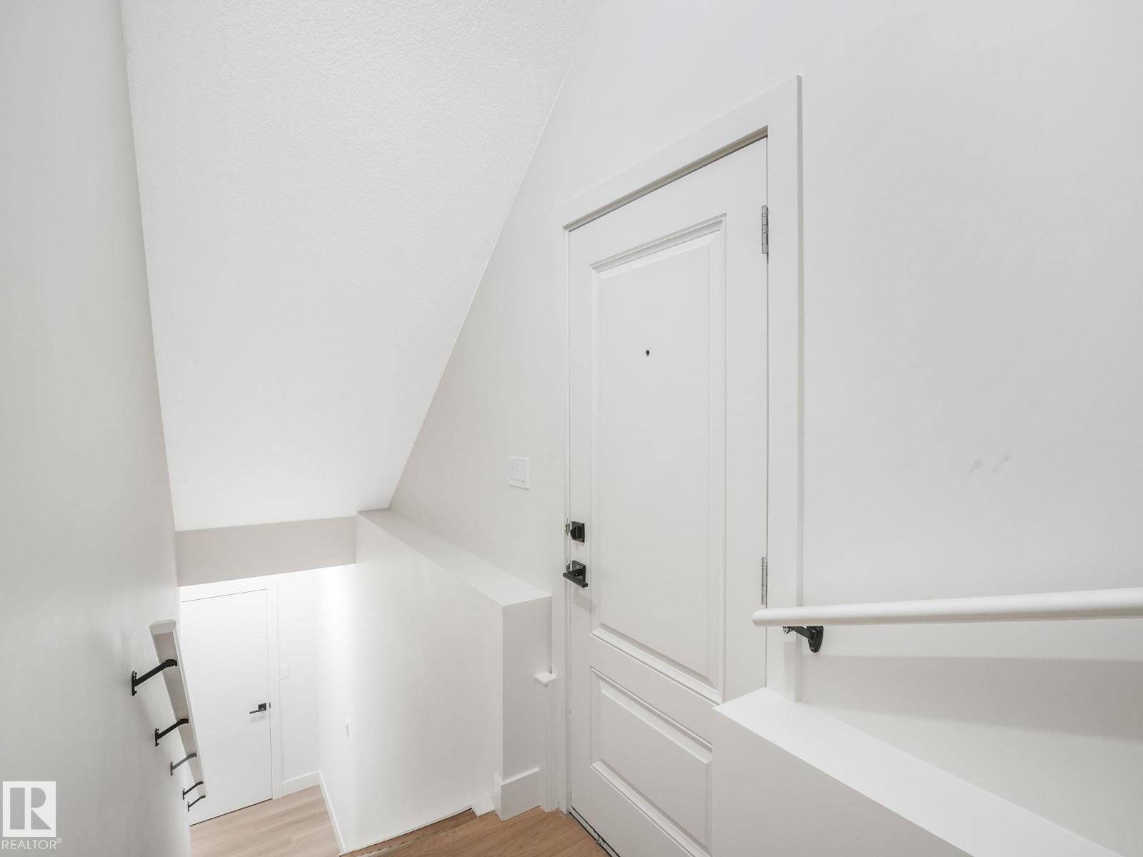 10963 129 ST NW - 43