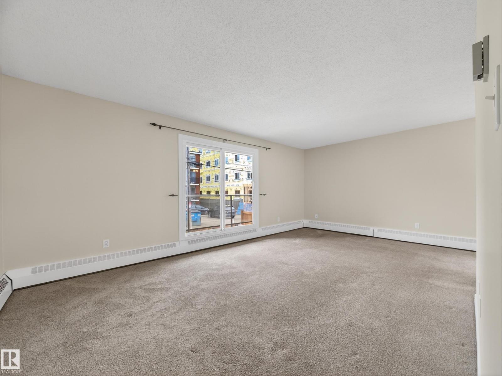 #204 10731 84 AV NW - 17