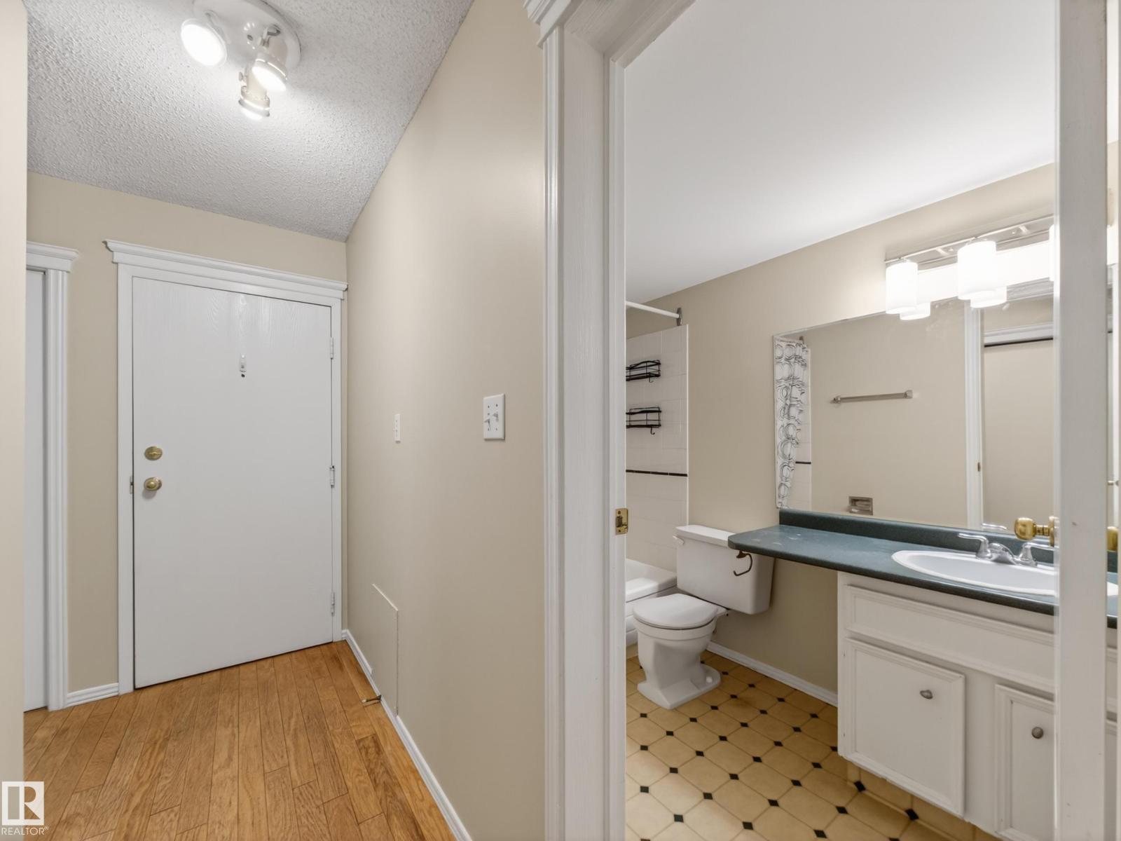 #204 10731 84 AV NW - 26