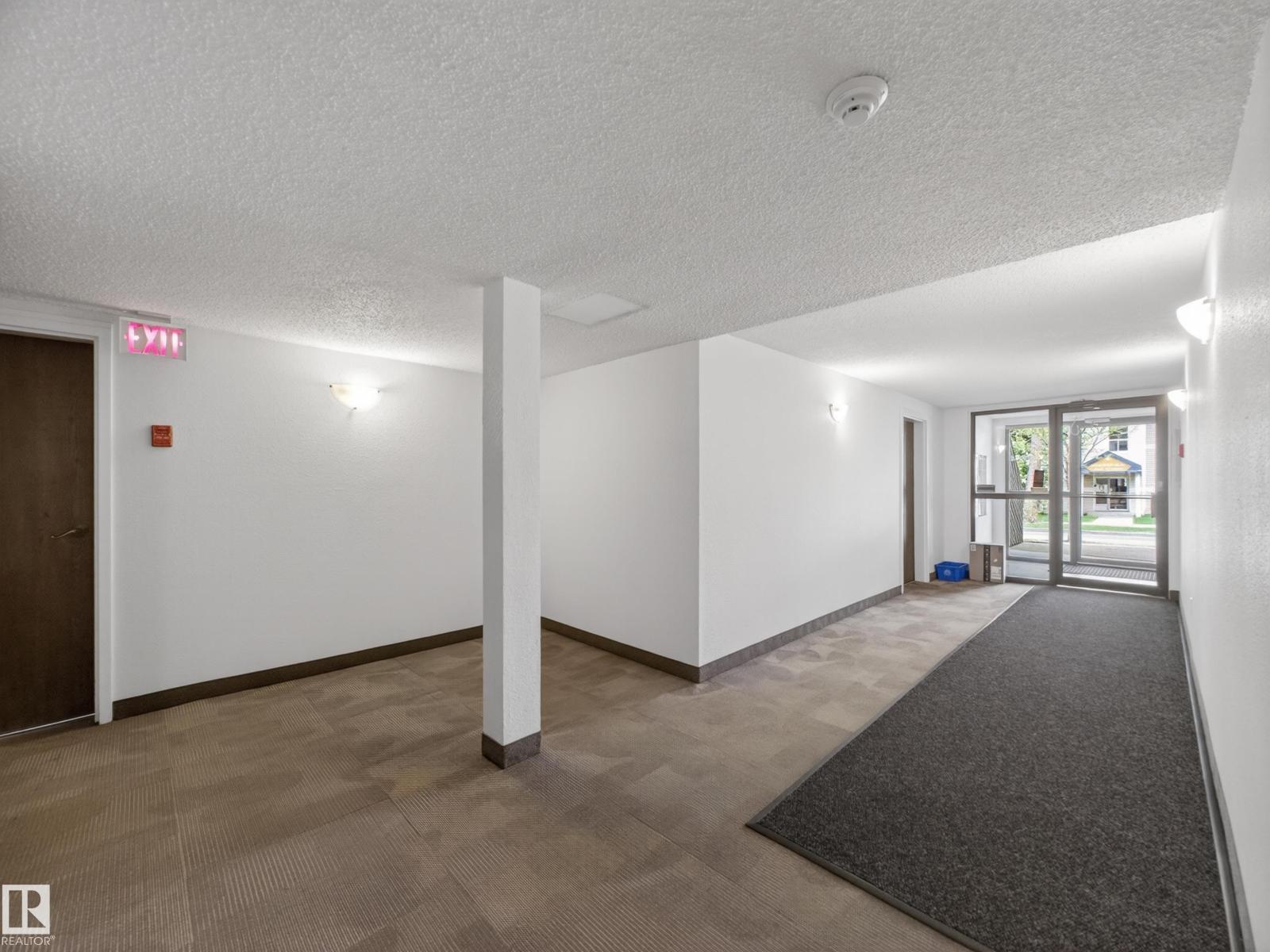 #204 10731 84 AV NW - 37