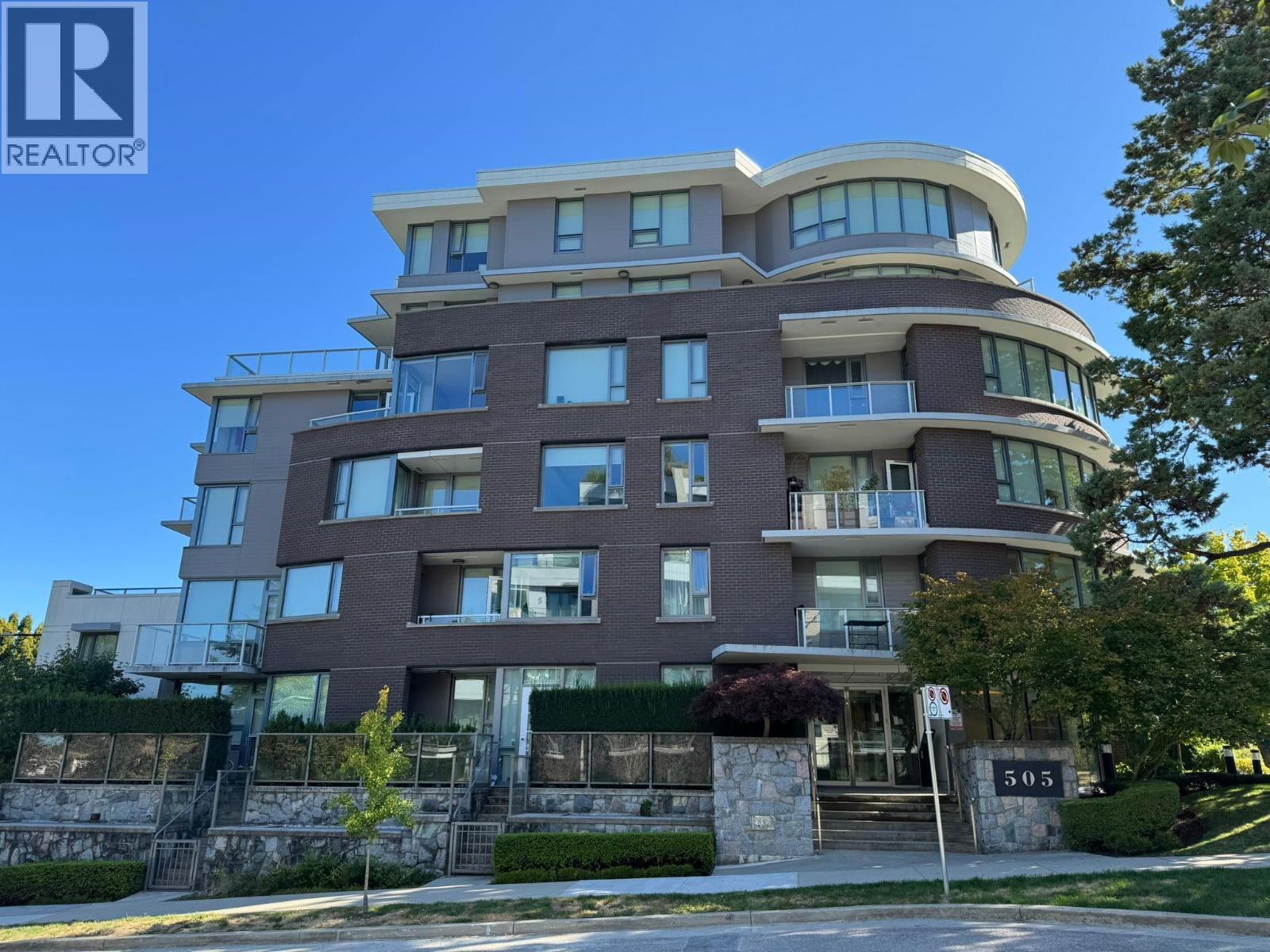 202 505 30TH Avenue - main photo