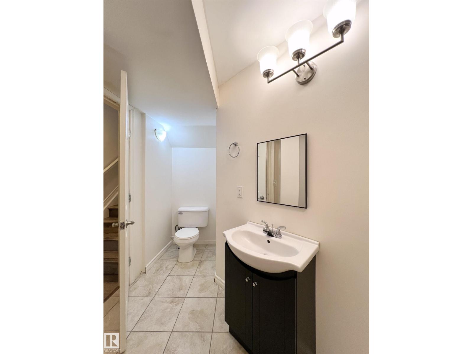 17127 7A AV SW - 31
